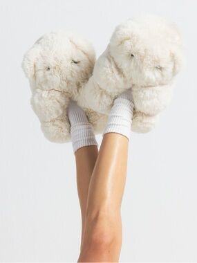 SKIMS teddy bear slippers